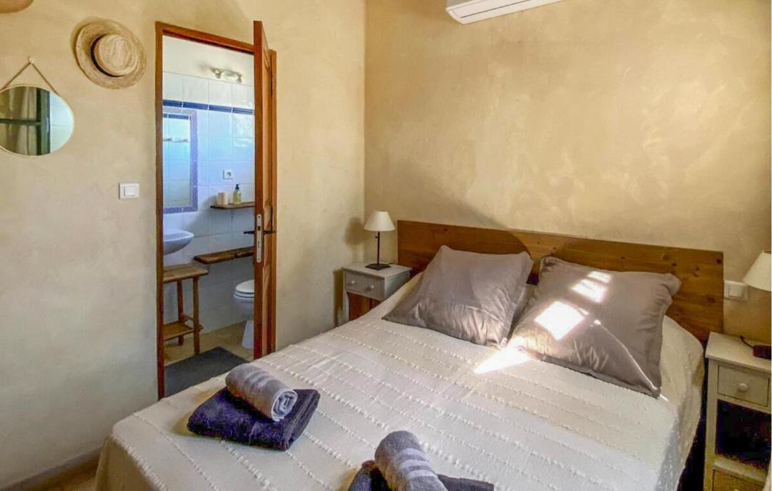 Photo of Bedroom in Maussane-les-Alpilles