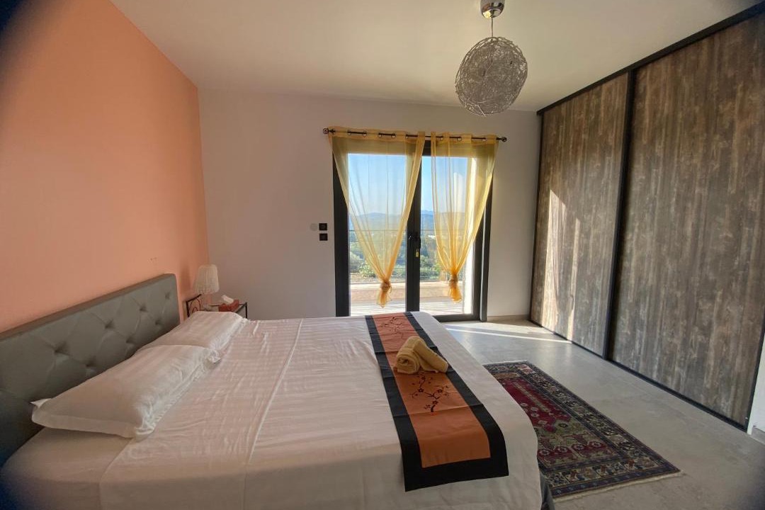Photo of Bedroom in Montauroux