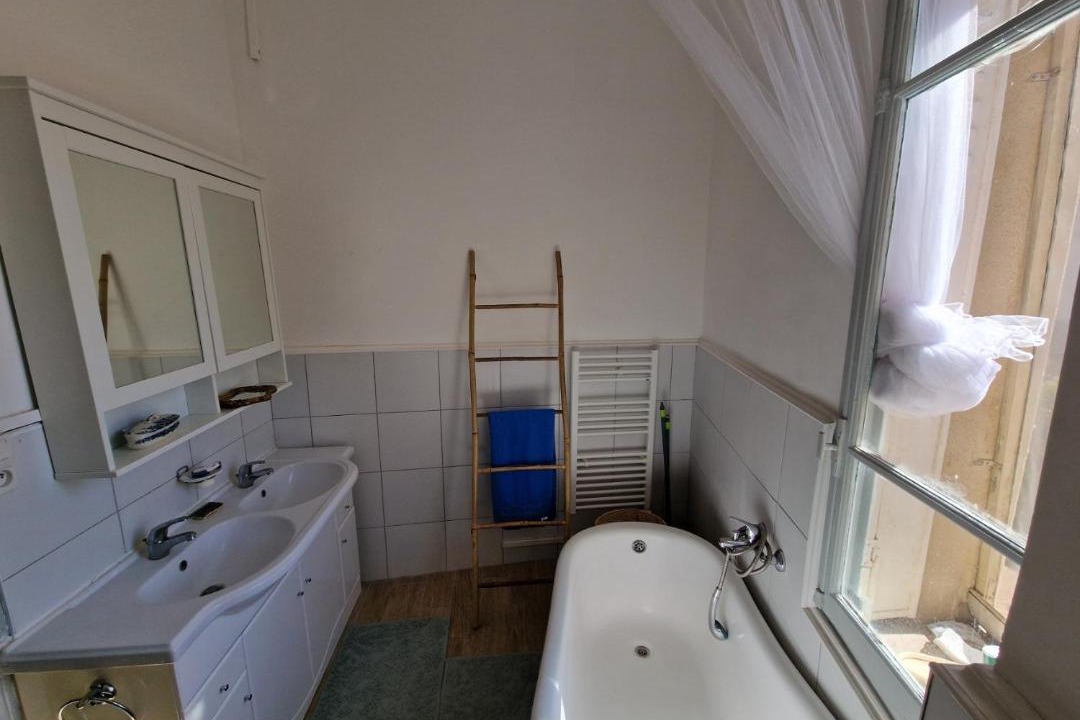 Photo of Bathroom in Beziers City Centre