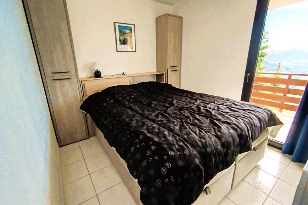 Photo of Bedroom in Reallon