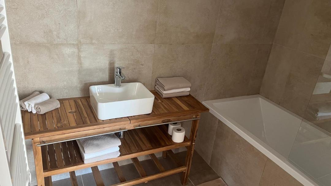Photo of Bathroom in 8th Arrondissement