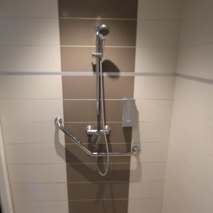 Photo of Bathroom in Hopitaux-Facultes