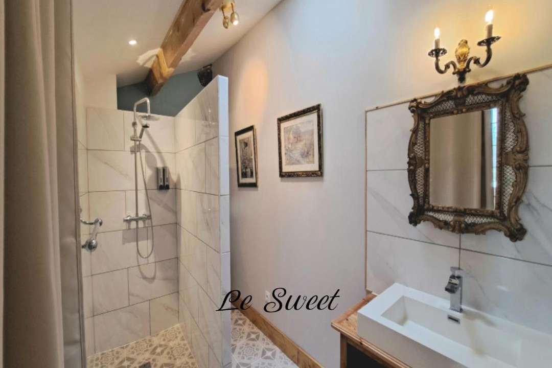 Photo of Bathroom in Homps