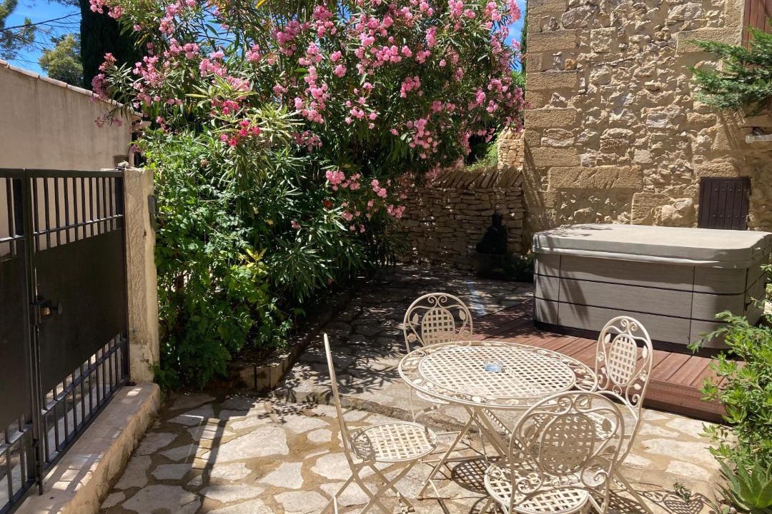 Photo of Patio Balcony in Roquemaure