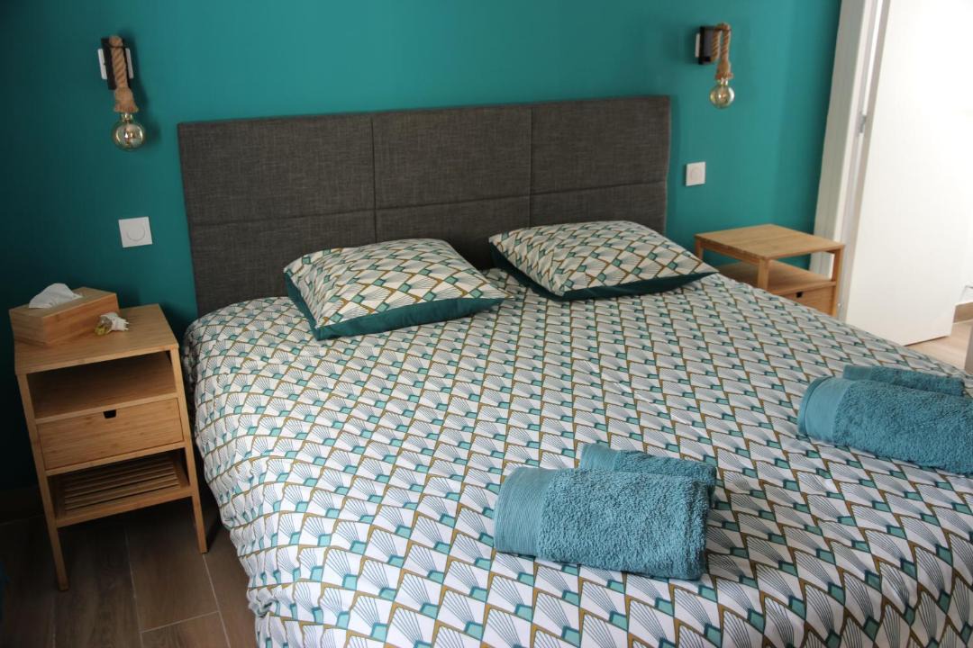 Photo of Bedroom in Cuges-les-Pins