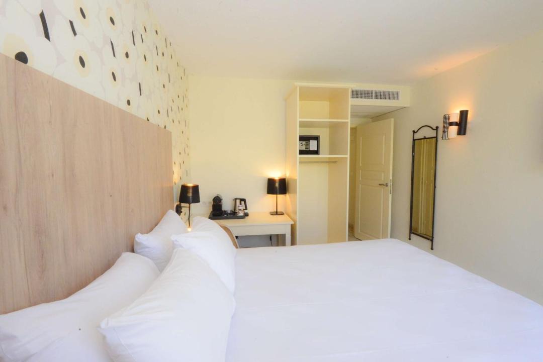 Photo of Bedroom in Gemenos