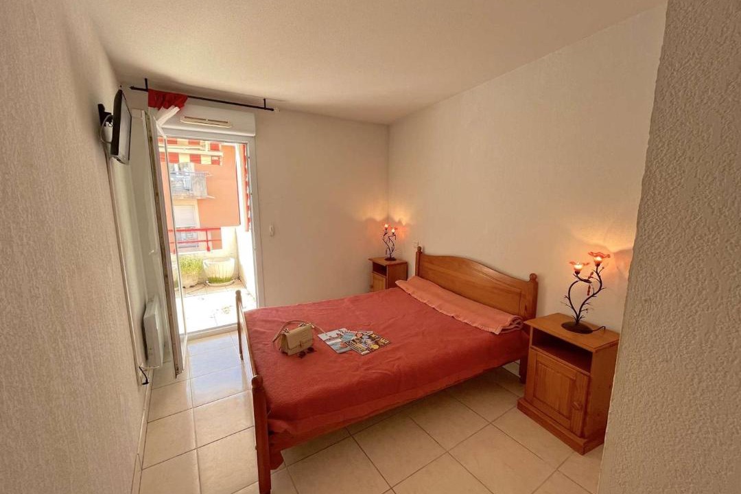 Photo of Bedroom in Saint-Raphael
