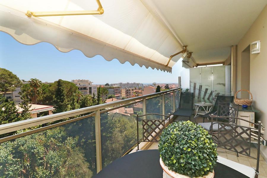 Photo of Patio Balcony in California - Pezou