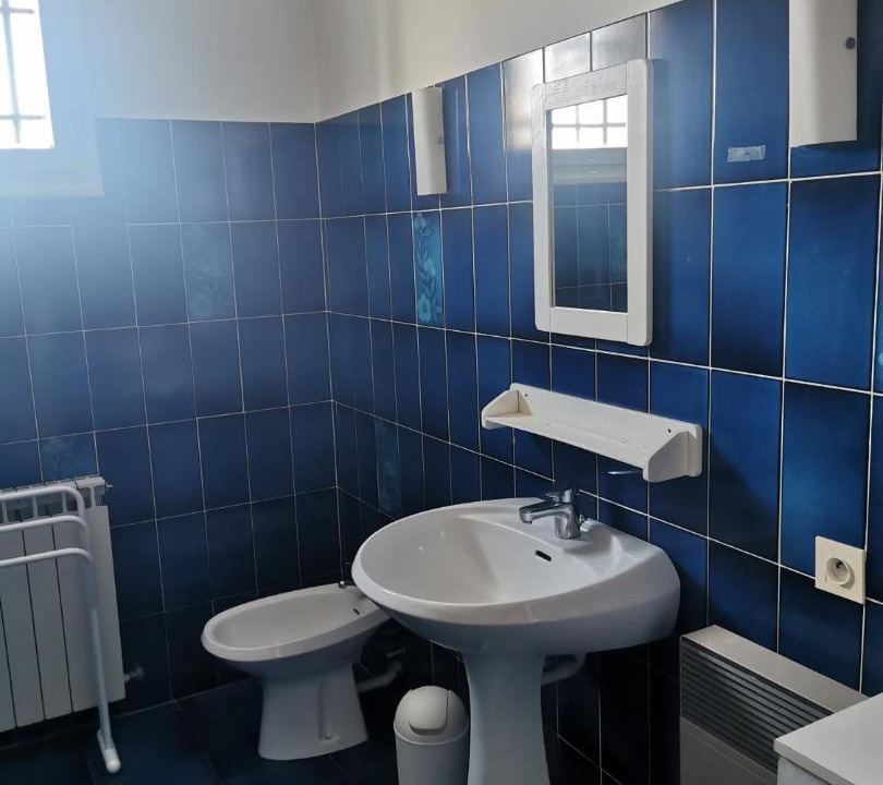 Photo of Bathroom in Eyragues