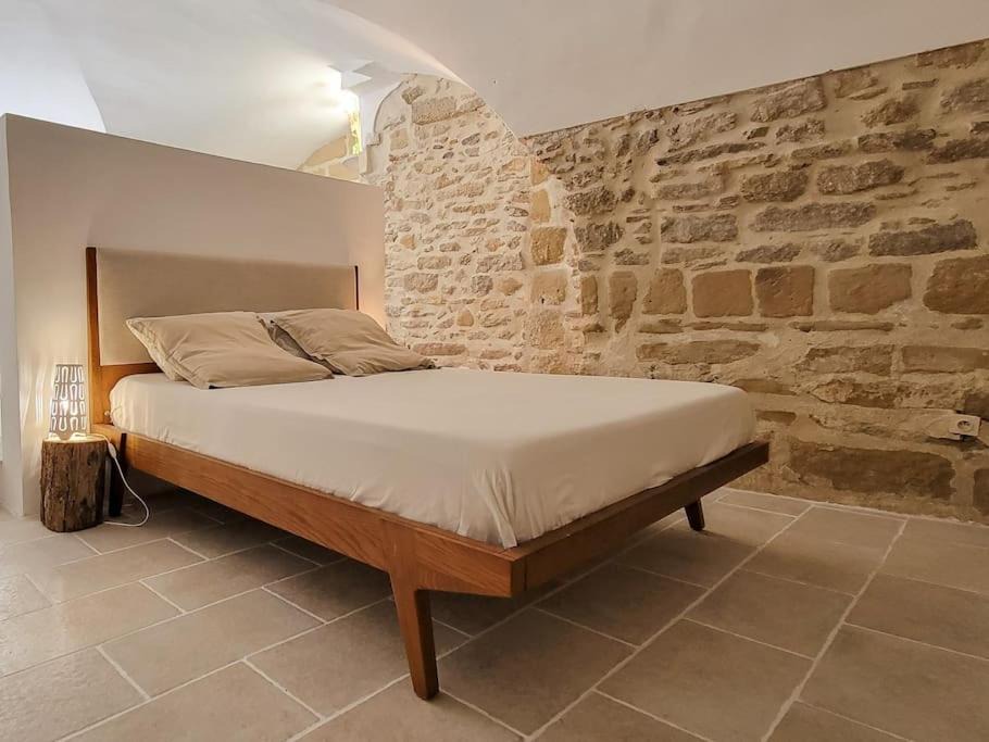 Photo of Bedroom in Montaren-et-Saint-Mediers