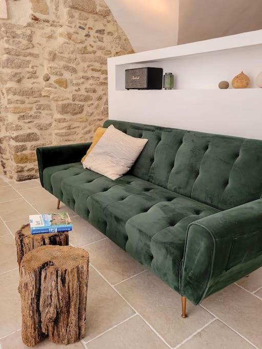 Photo of Livingroom in Montaren-et-Saint-Mediers