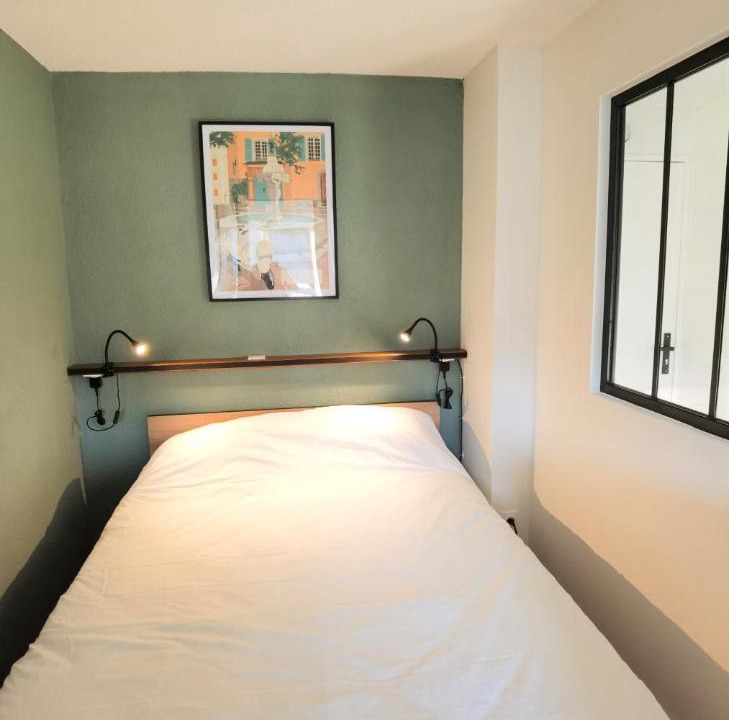 Photo of Bedroom in Les Baux-de-Provence