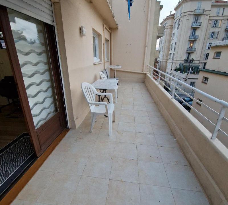 Photo of Others in Carnot