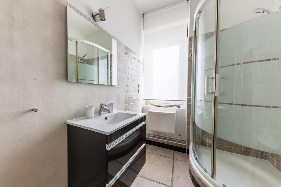 Photo of Bathroom in Roucas-Blanc