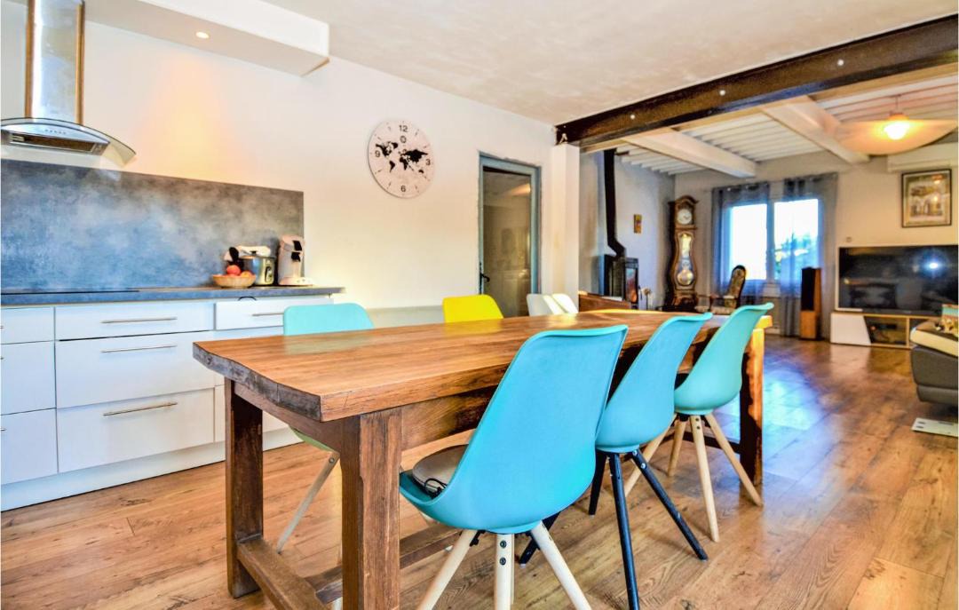 Photo of Kitchen in Saint-Quentin-la-Poterie