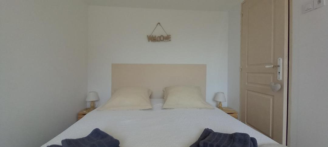 Photo of Bedroom in Eguilles