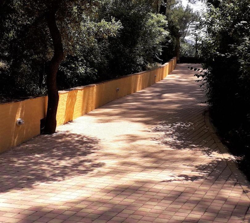 Photo of Others in Cuges-les-Pins