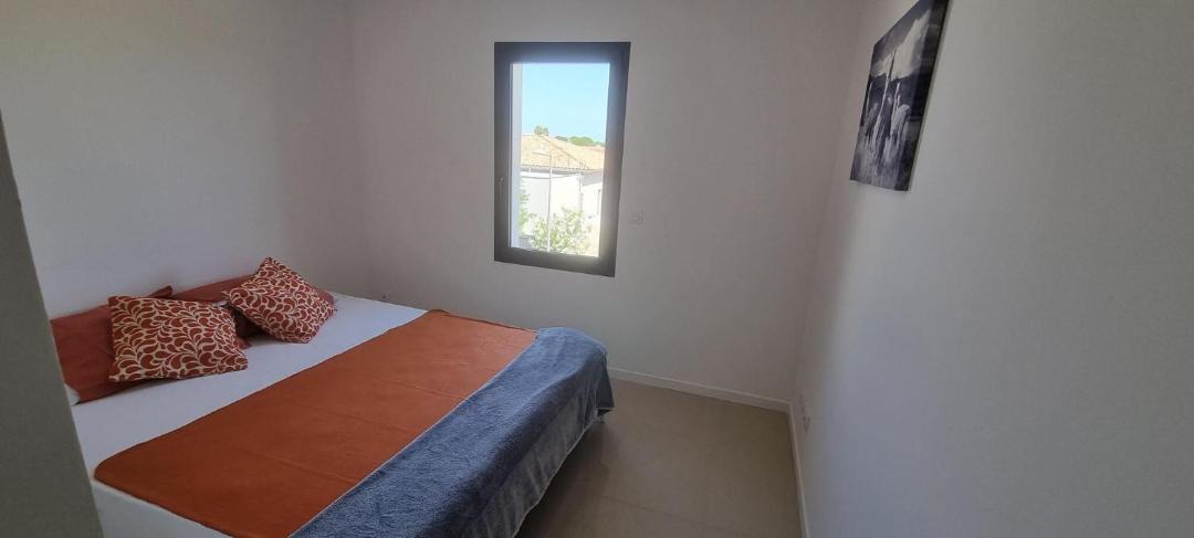 Photo of Bedroom in Marseillan