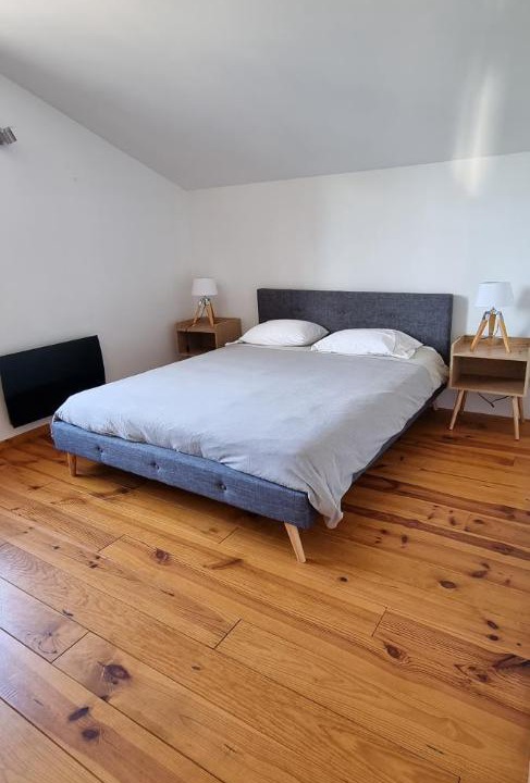 Photo of Bedroom in Malijai