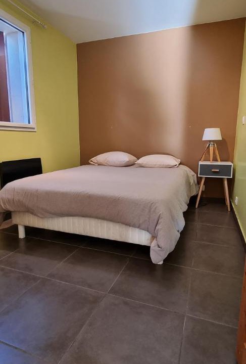 Photo of Bedroom in Malijai