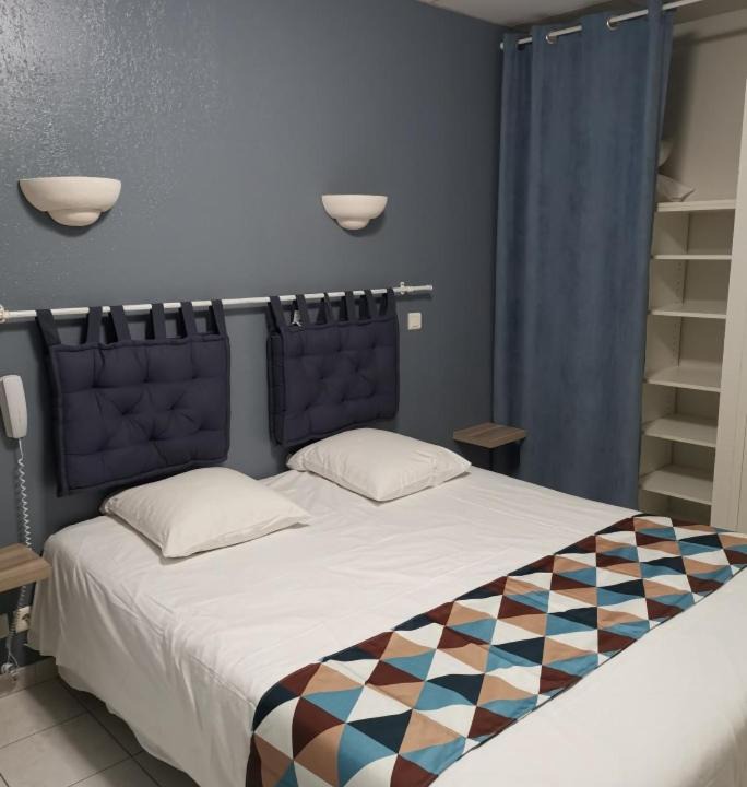 Photo of Bedroom in Carry-le-Rouet