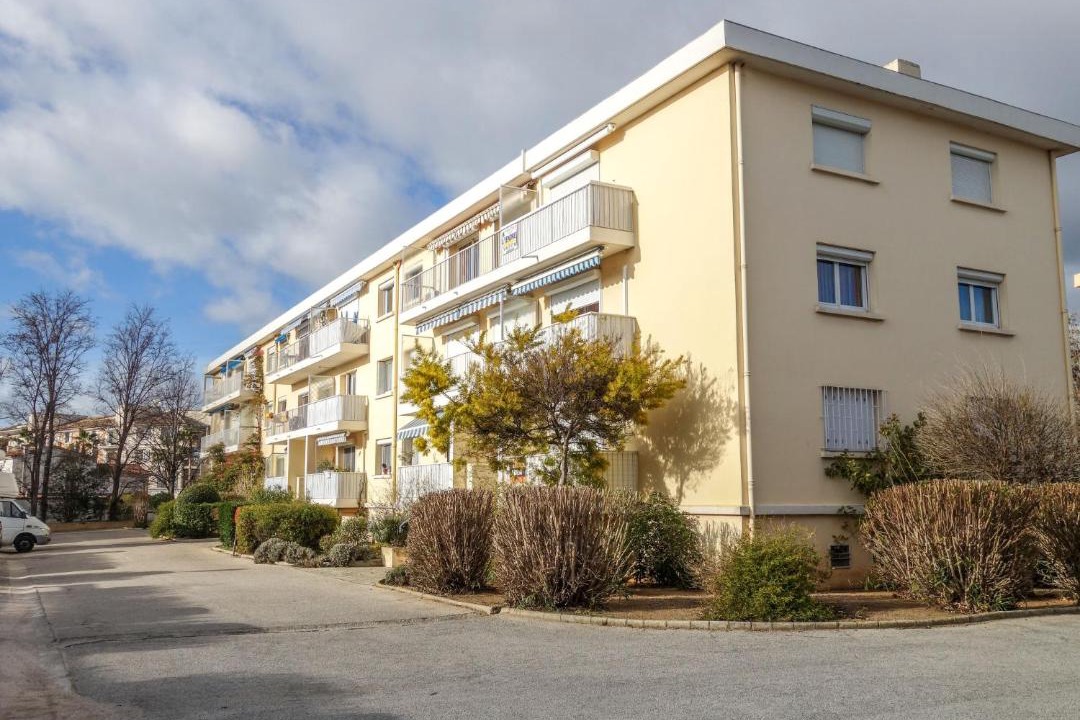 Photo of Buildings in Six-Fours-les-Plages