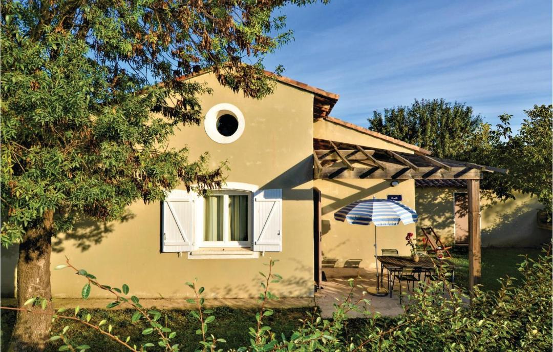 Photo of Others in Raphele-les-Arles