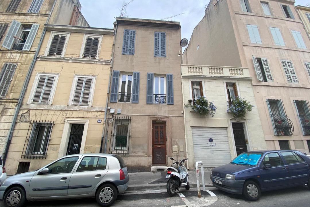 Photo of Buildings in Le Camas