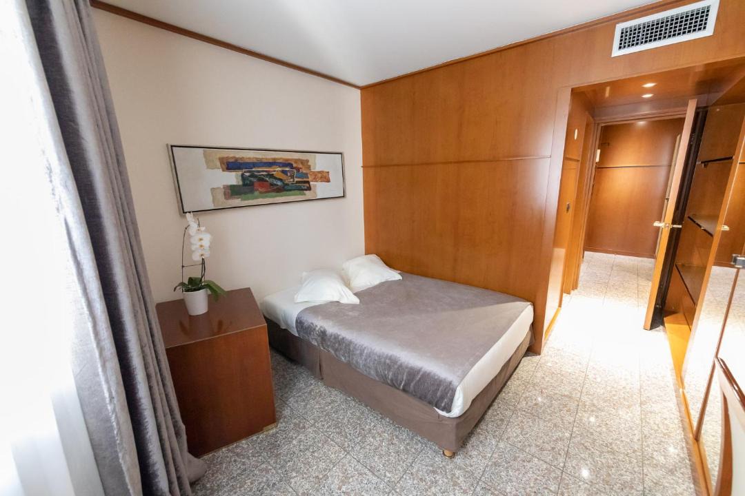 Photo of Bedroom in Nice City Centre
