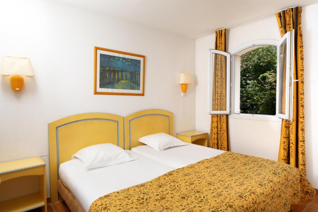 Photo of Bedroom in Arles