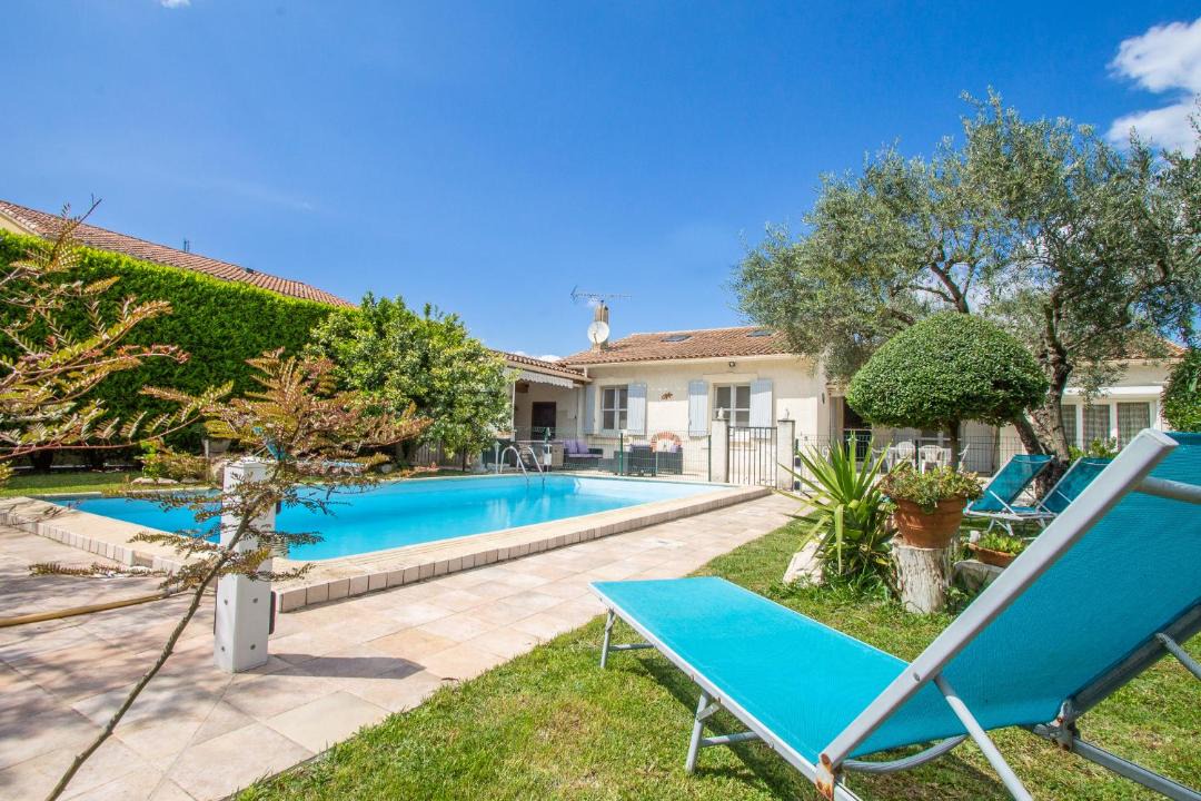 Photo of Others in Maillane
