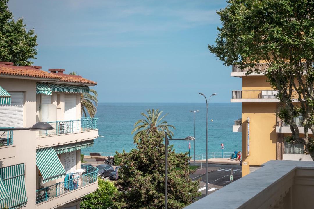 Photo of Others in Menton