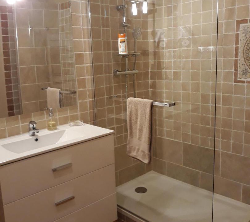 Photo of Bathroom in Salon-de-Provence