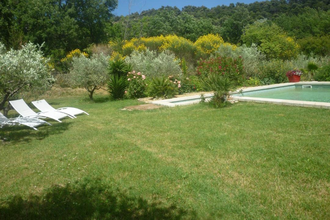 Photo of Others in Vaugines
