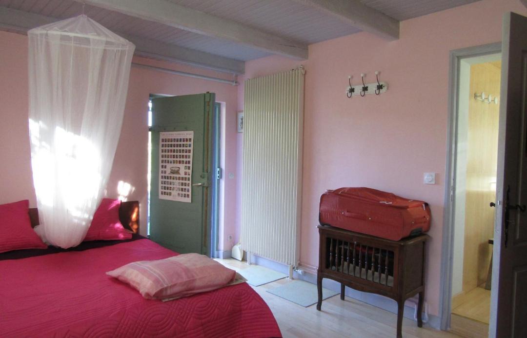 Photo of Bedroom in Saint-Etienne-les-Orgues