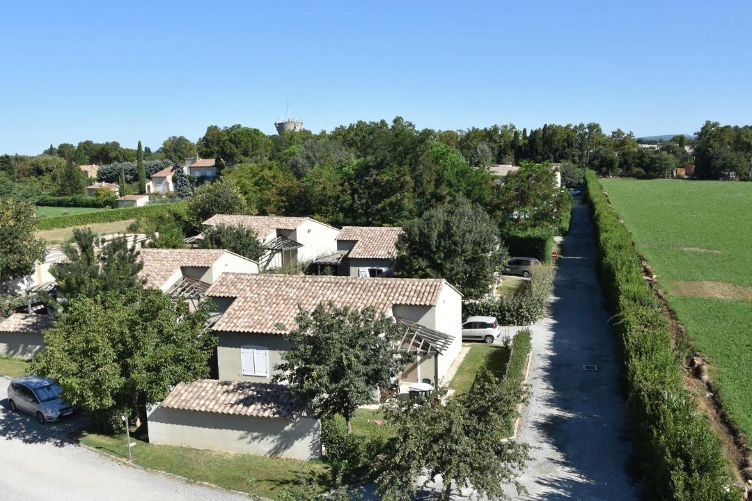 Photo of Others in Raphele-les-Arles