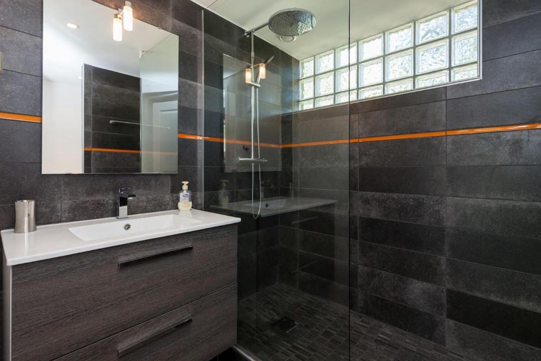 Photo of Bathroom in Roussillon