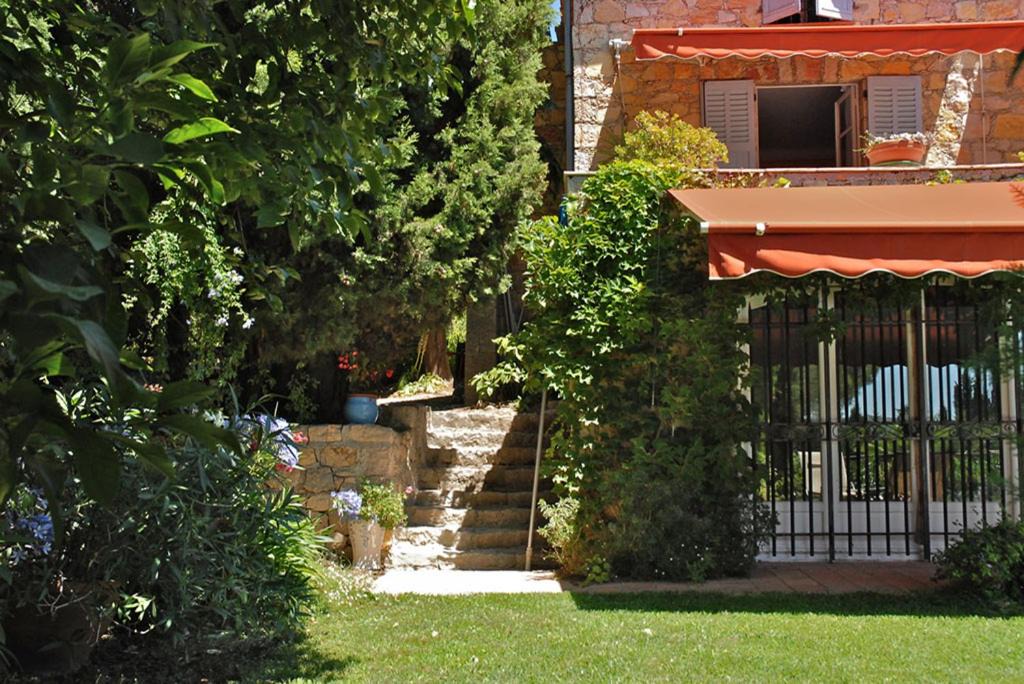 Photo of Others in Le Plan-de-Grasse