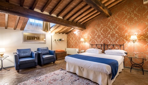 Classic Double or Twin Room, City View
