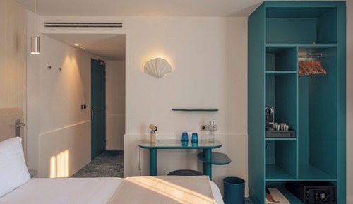 superior room