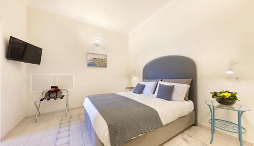 Deluxe Double or Twin Room, Courtyard View