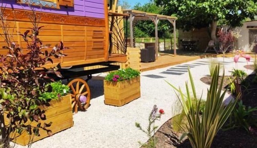 Roulotte Tzigane Climatisée avec Terrasse Privative
