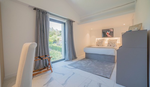 Double Room (Confort)