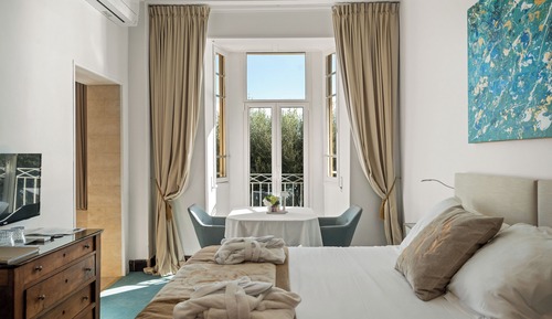 Chambre Triple, Vue Mer, avec spa (Le Lagon)