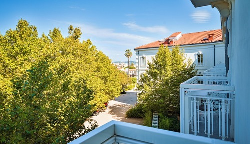 Classic Room, Balcony