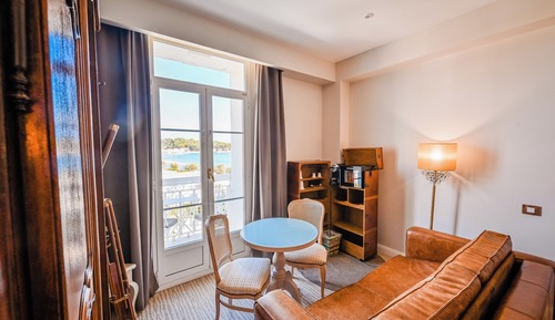 Riviera Suite, Partial Sea View