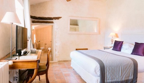 Classic Double Room, Pool View