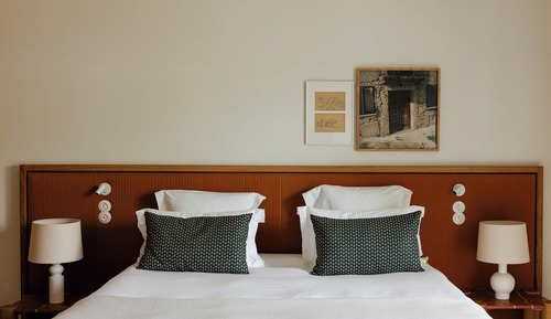 Room (Prestige)