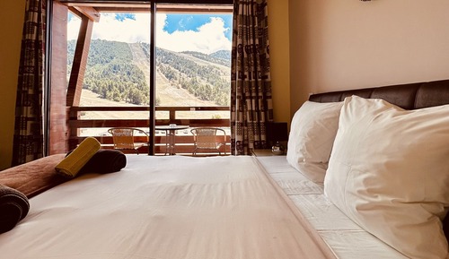 Standard Twin Room, Balcony, Mountain View
