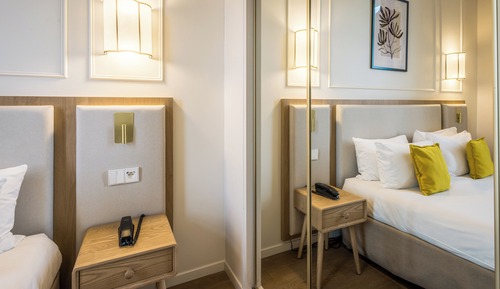 Double Room, Park Side